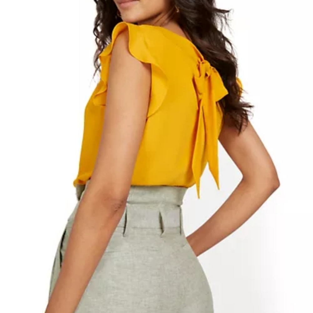 NY & CO Flutter Sleeveless Bow Back Blouse